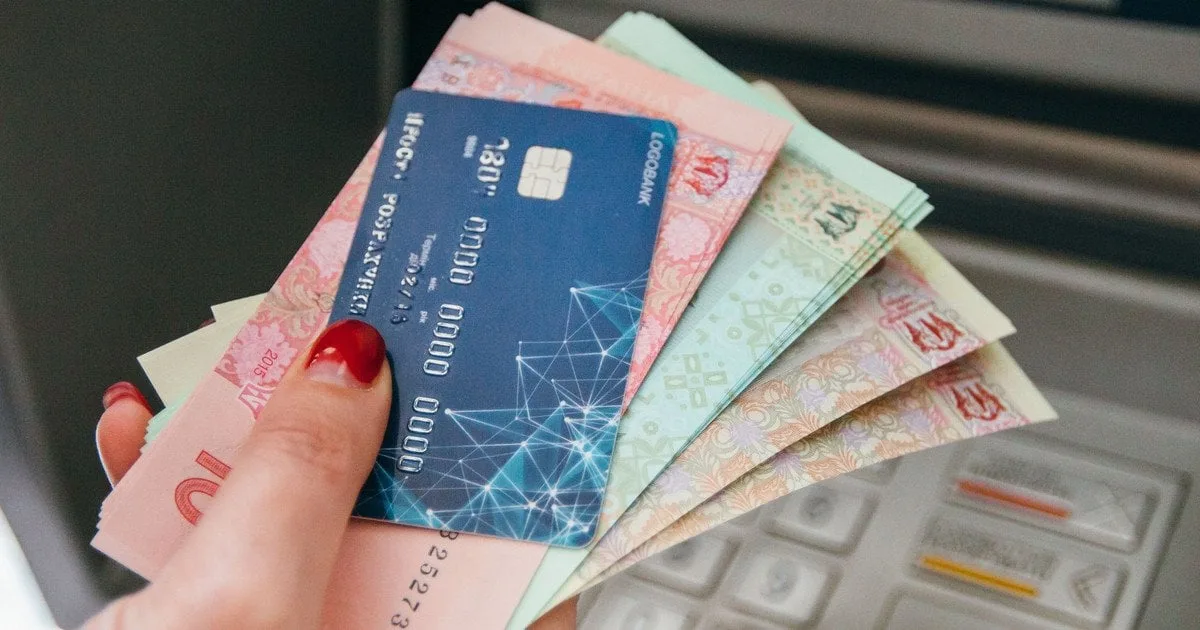 ПриватБанк поверне гроші: кому протягом доби зарахують кошти